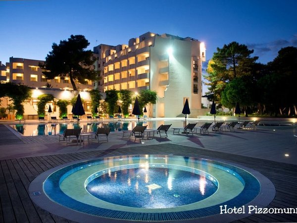 Pizzomunno Vieste Palace Hotel in Brindisi All Inclusive Ferien