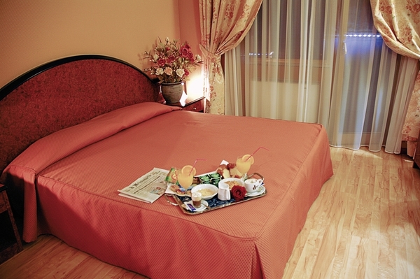 Grand Hotel Dei Cesari in Rom-Fiumicino All Inclusive Ferien