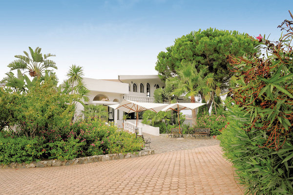 Hotel Villaggio Pineta Petto Bianco in Capo Vaticano All Inclusive Ferien