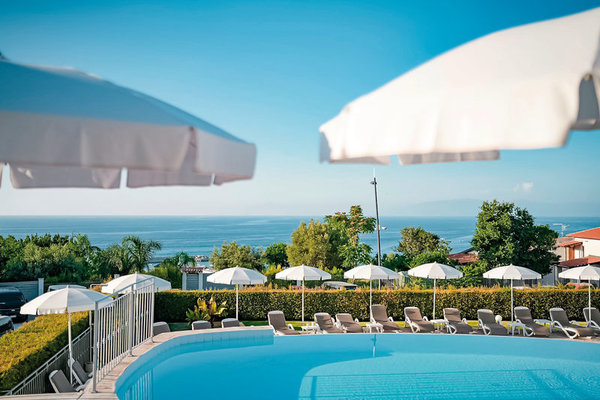 Sentido Michelizia Tropea Resort in Tropea All Inclusive Ferien
