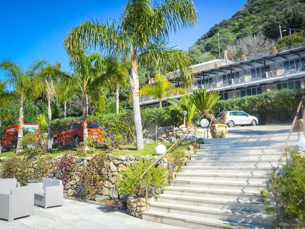 CapoSperone Resort in Palmi All Inclusive Ferien