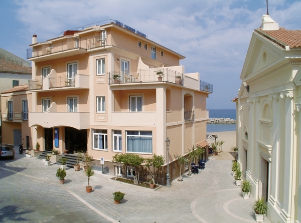 New Hotel Sonia in Santa Maria di Castellabate All Inclusive Ferien