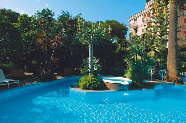 Reginna Palace in Neapel All Inclusive Ferien