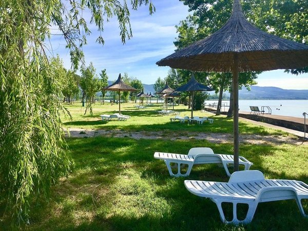 Camping Village Punta Navaccia in Tuoro sul Trasimeno All Inclusive Ferien