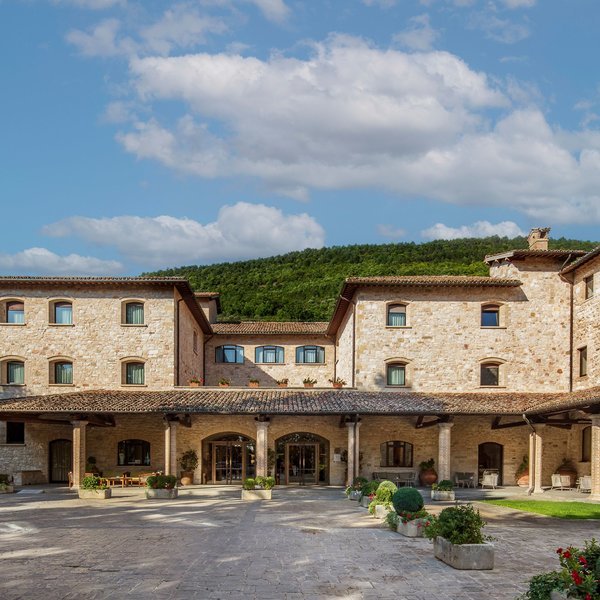 Park Ai Cappuccini in Gubbio All Inclusive Ferien