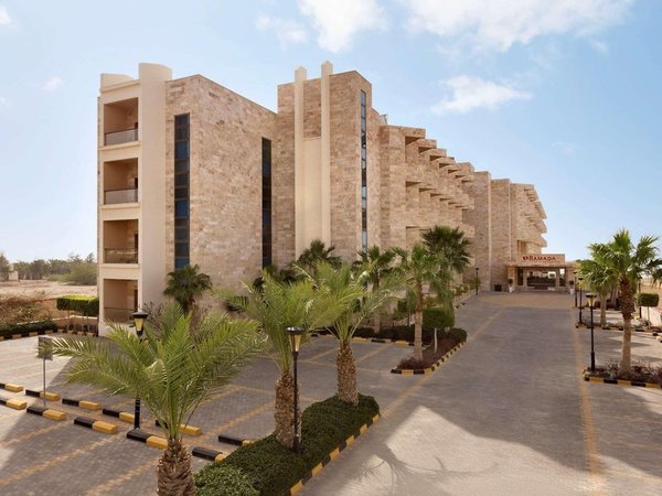 Ramada Resort by Wyndham Dead Sea in Sweimeh All Inclusive Ferien
