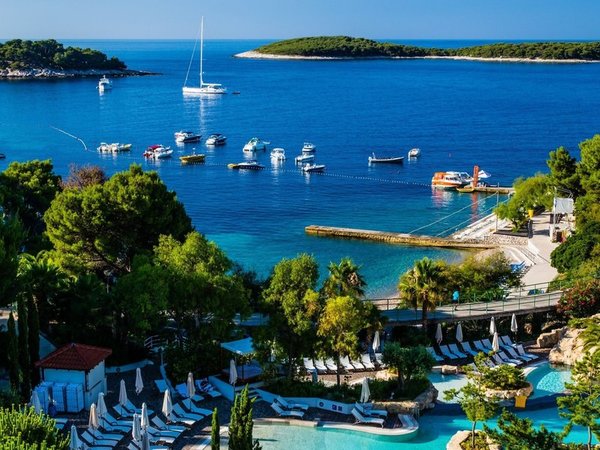 Amfora Hvar Grand Beach Resort in Hvar All Inclusive Ferien