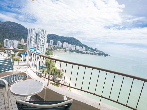 Rainbow Paradise Beach Resort in Tanjung Bungah All Inclusive Ferien