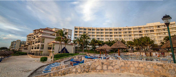 Grand Park Royal Luxury Resort Cancun in Cancún All Inclusive Ferien
