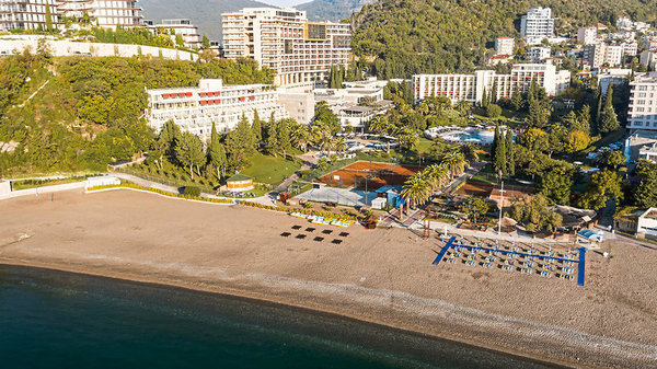 Iberostar Waves Bellevue in Becici All Inclusive Ferien