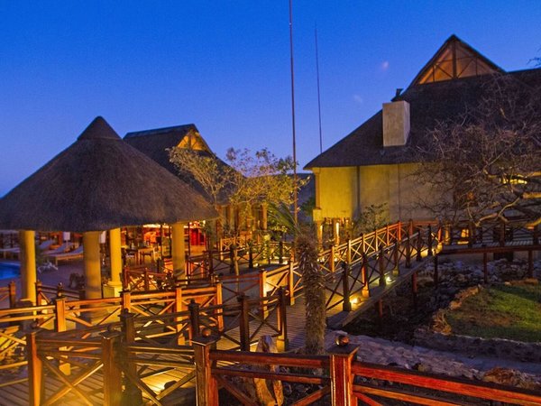 Epacha Game Lodge & Spa in Etosha-Nationalpark All Inclusive Ferien