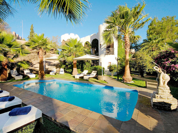 Heinitzburg in Windhoek All Inclusive Ferien