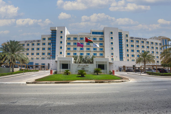 Crowne Plaza Muscat OCEC in Muscat All Inclusive Ferien