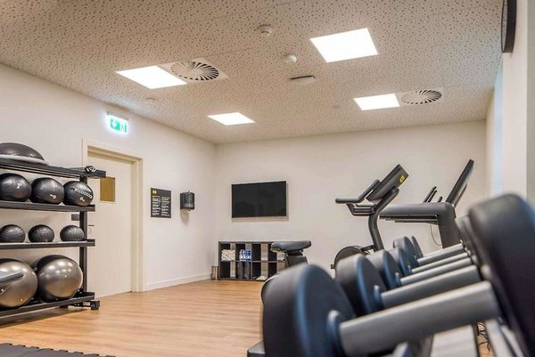 Hampton By Hilton Locarno in Losone