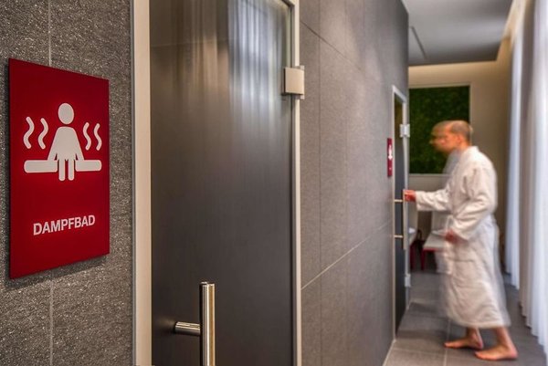 IntercityHotel Zürich Airport in Ruemlang