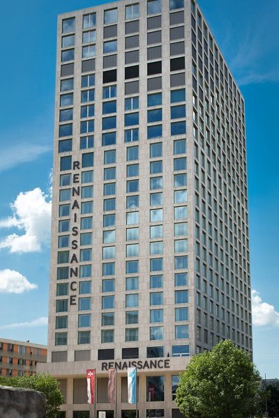 Renaissance Zürich Tower in Zürich