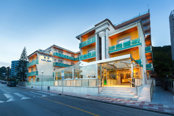Sant Jordi Boutique Hotel in Calella de la Costa All Inclusive Ferien