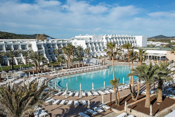 Grand Palladium White Island Resort & Spa in Playa d'en Bossa All Inclusive Ferien