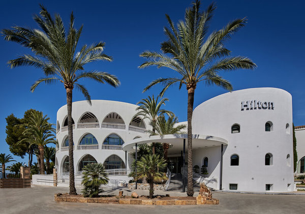 Hilton Mallorca Galatzo in Costa de la Calma All Inclusive Ferien