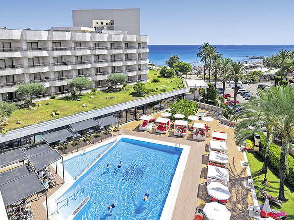 Hotel Serrano Palace in Cala Ratjada All Inclusive Ferien