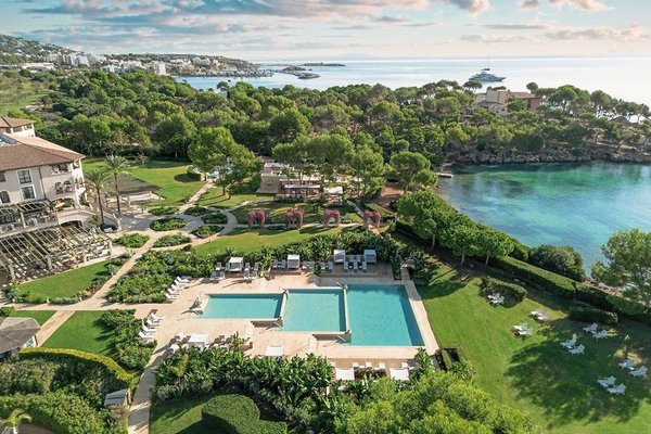 The St. Regis Mardavall Mallorca Resort in Mallorca All Inclusive Ferien