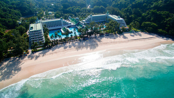 Le Meridien Phuket Beach Resort in Karon Noi Beach All Inclusive Ferien