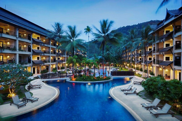 Radisson Resort and Suites Phuket in Kamala Beach All Inclusive Ferien
