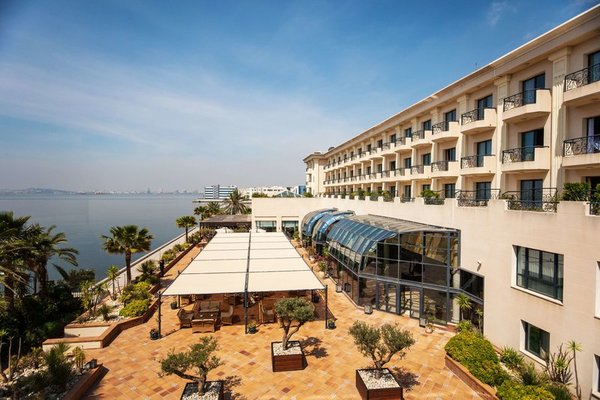 Concorde Hotel Les Berges du Lac in Tunis All Inclusive Ferien