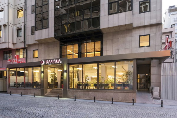 Ramada By Wyndham Istanbul Taksim in Istanbul All Inclusive Ferien