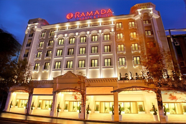 Ramada Hotel & Suites by Wyndham Istanbul Merter in Istanbul All Inclusive Ferien