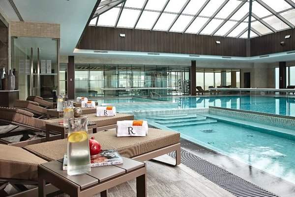 Renaissance Istanbul Polat Bosphorus Hotel in Istanbul All Inclusive Ferien