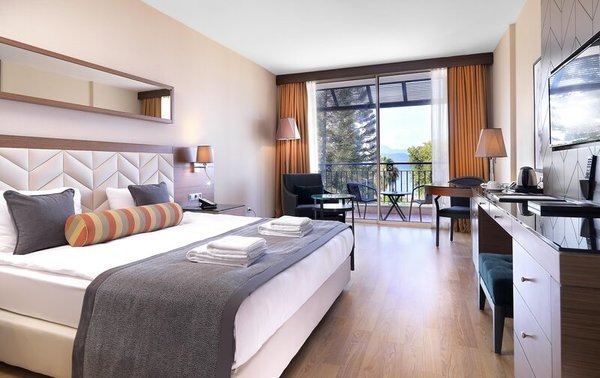 Imperial Turkiz Resort Hotel in Antalya All Inclusive Ferien