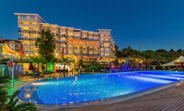 Justiniano Deluxe Resort in Antalya All Inclusive Ferien