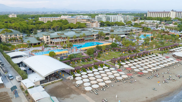 Pine Beach Belek in Belek All Inclusive Ferien