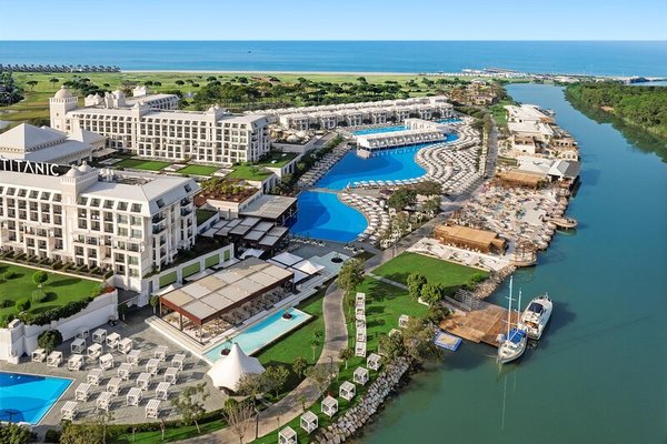 Titanic Deluxe Golf Belek in Kadriye All Inclusive Ferien