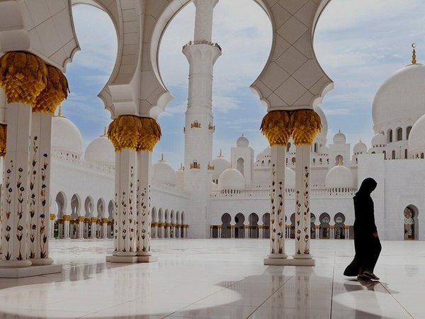 Kingsgate Hotel Abu Dhabi by Millennium in Abu Dhabi All Inclusive Ferien