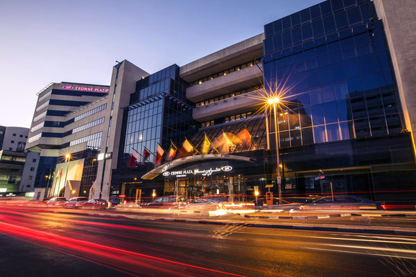 Crowne Plaza Dubai Deira in Dubai All Inclusive Ferien