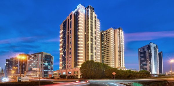 Radisson Blu Hotel, Dubai Barsha Heights in Dubai All Inclusive Ferien