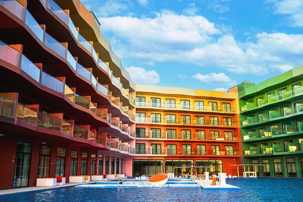 voco Dubai Monaco Heart of Europe in Dubai All Inclusive Ferien