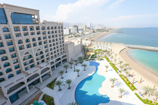 Al Bahar Hotel & Resort in Fujairah All Inclusive Ferien