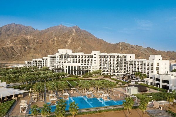 InterContinental Fujairah Resort in Al Aqah All Inclusive Ferien