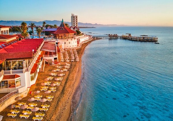 Salamis Bay Conti Resort Hotel & Casino in Agios Sergios All Inclusive Ferien